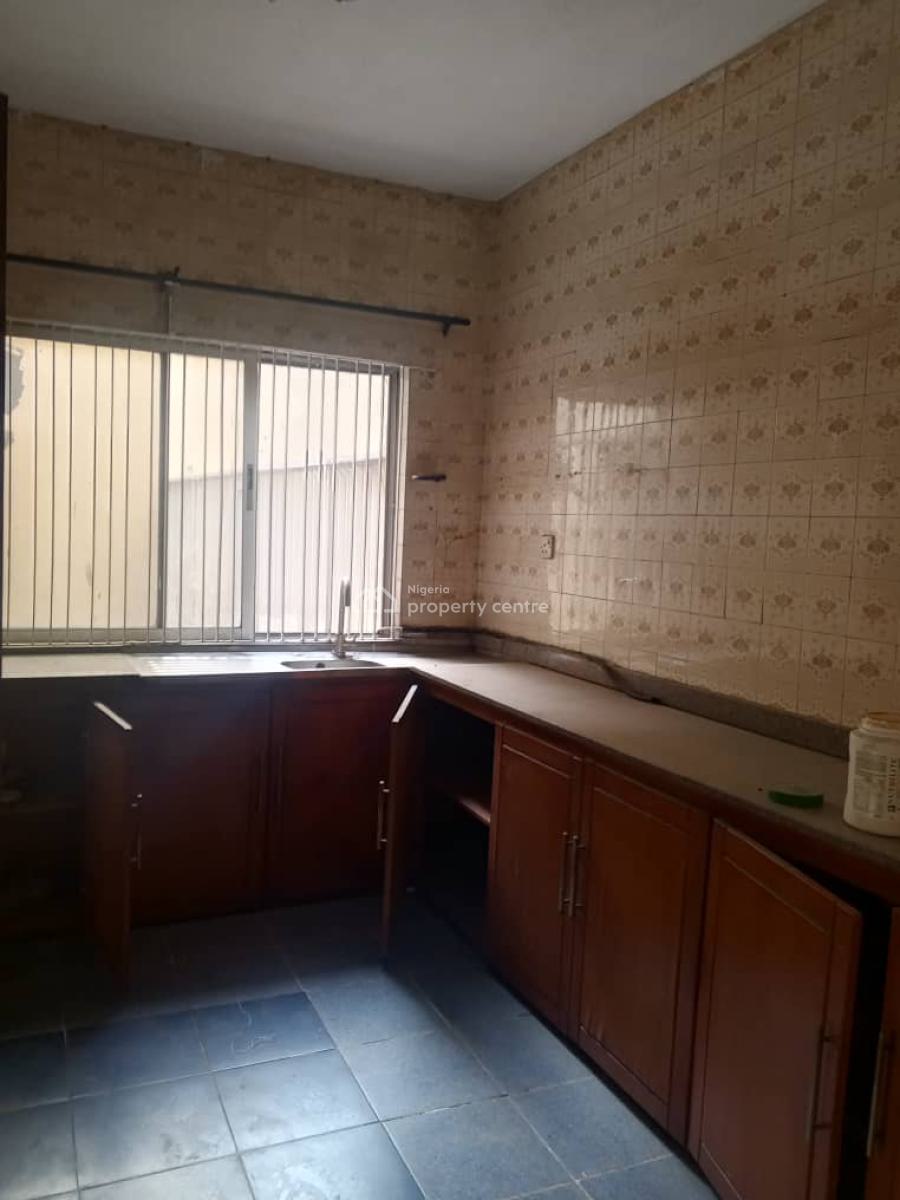 Spacious 4 Bedroom Apartment, Opebi, Ikeja, Lagos, Flat / Apartment for Rent