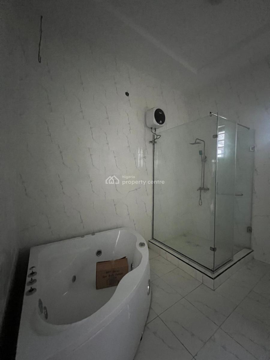 4-bedroom Terrace Duplexs, New Road, Lekki, Lagos, Terraced Duplex for Sale