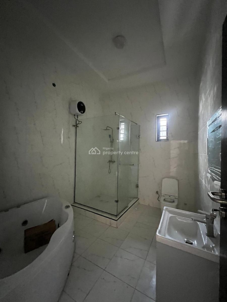 4-bedroom Terrace Duplexs, New Road, Lekki, Lagos, Terraced Duplex for Sale