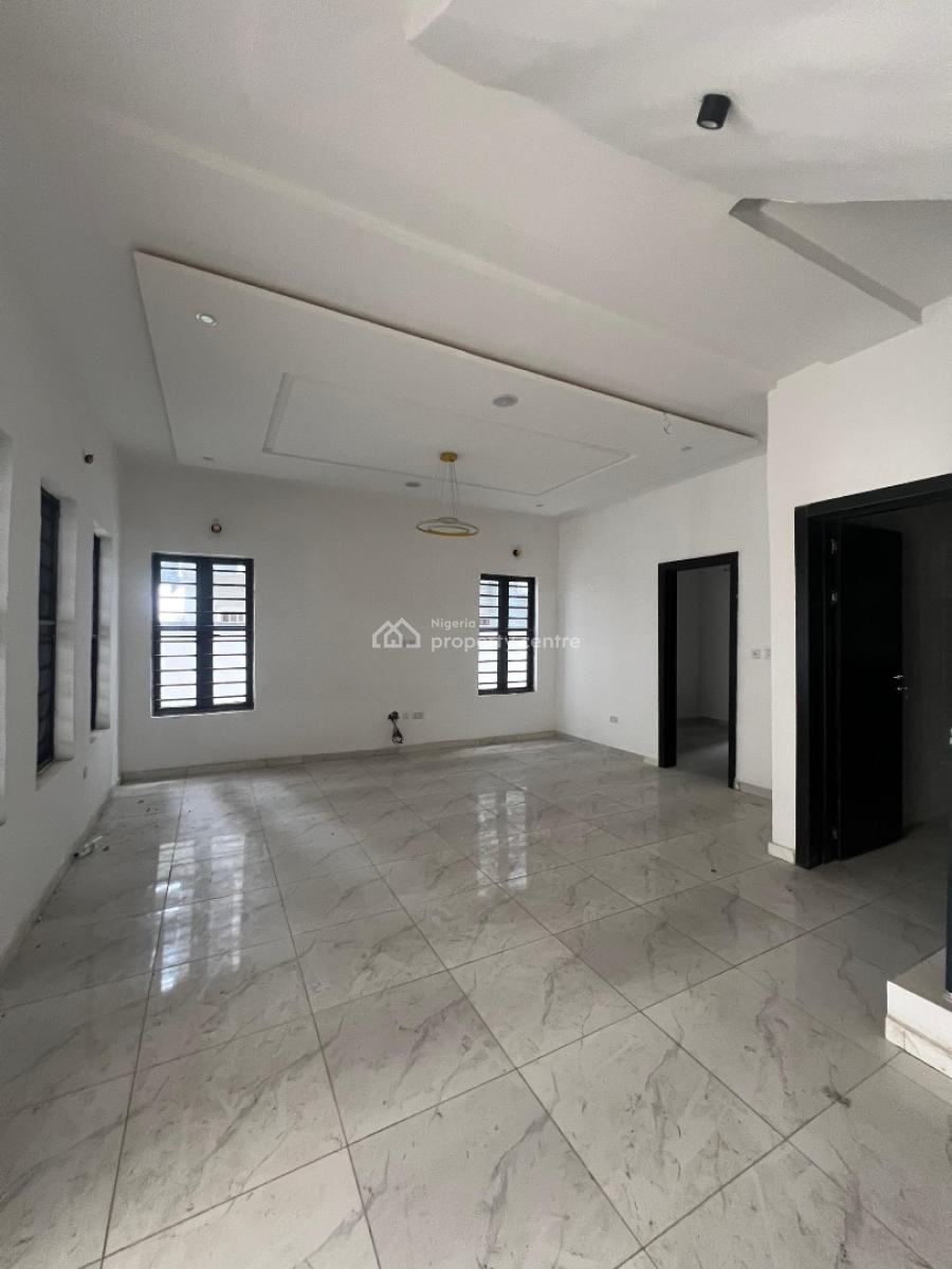 4-bedroom Terrace Duplexs, New Road, Lekki, Lagos, Terraced Duplex for Sale