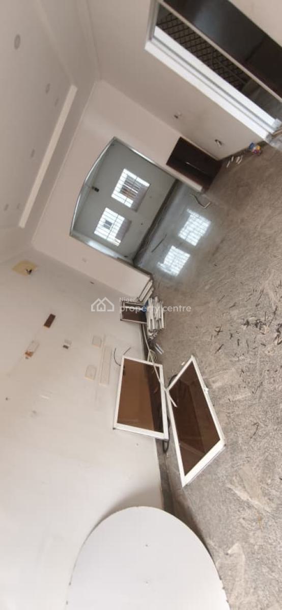 Expansive Five Bedroom Semi Detached Residence in Lekki Phase 1, Lekki Phase 1,lekki ,lagos , Nigeria, Lekki Phase 1, Lekki, Lagos, Semi-detached Duplex for Rent