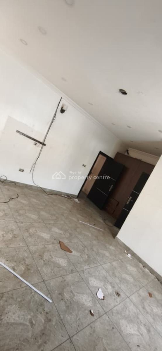 Expansive Five Bedroom Semi Detached Residence in Lekki Phase 1, Lekki Phase 1,lekki ,lagos , Nigeria, Lekki Phase 1, Lekki, Lagos, Semi-detached Duplex for Rent