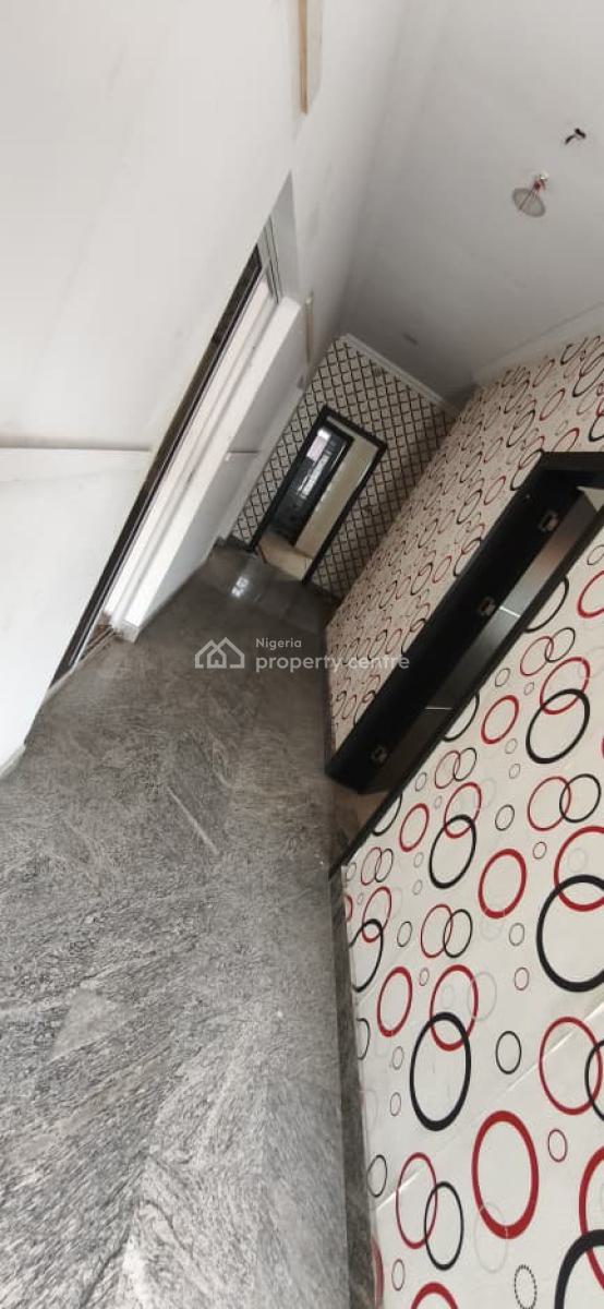 Expansive Five Bedroom Semi Detached Residence in Lekki Phase 1, Lekki Phase 1,lekki ,lagos , Nigeria, Lekki Phase 1, Lekki, Lagos, Semi-detached Duplex for Rent