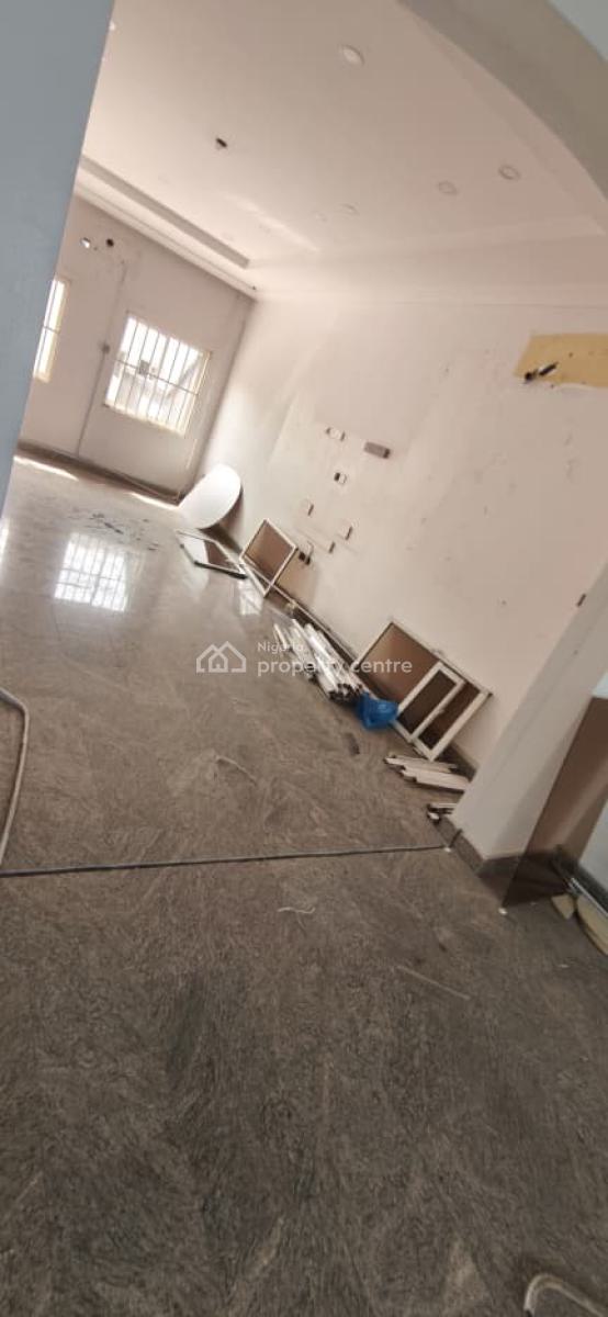 Expansive Five Bedroom Semi Detached Residence in Lekki Phase 1, Lekki Phase 1,lekki ,lagos , Nigeria, Lekki Phase 1, Lekki, Lagos, Semi-detached Duplex for Rent