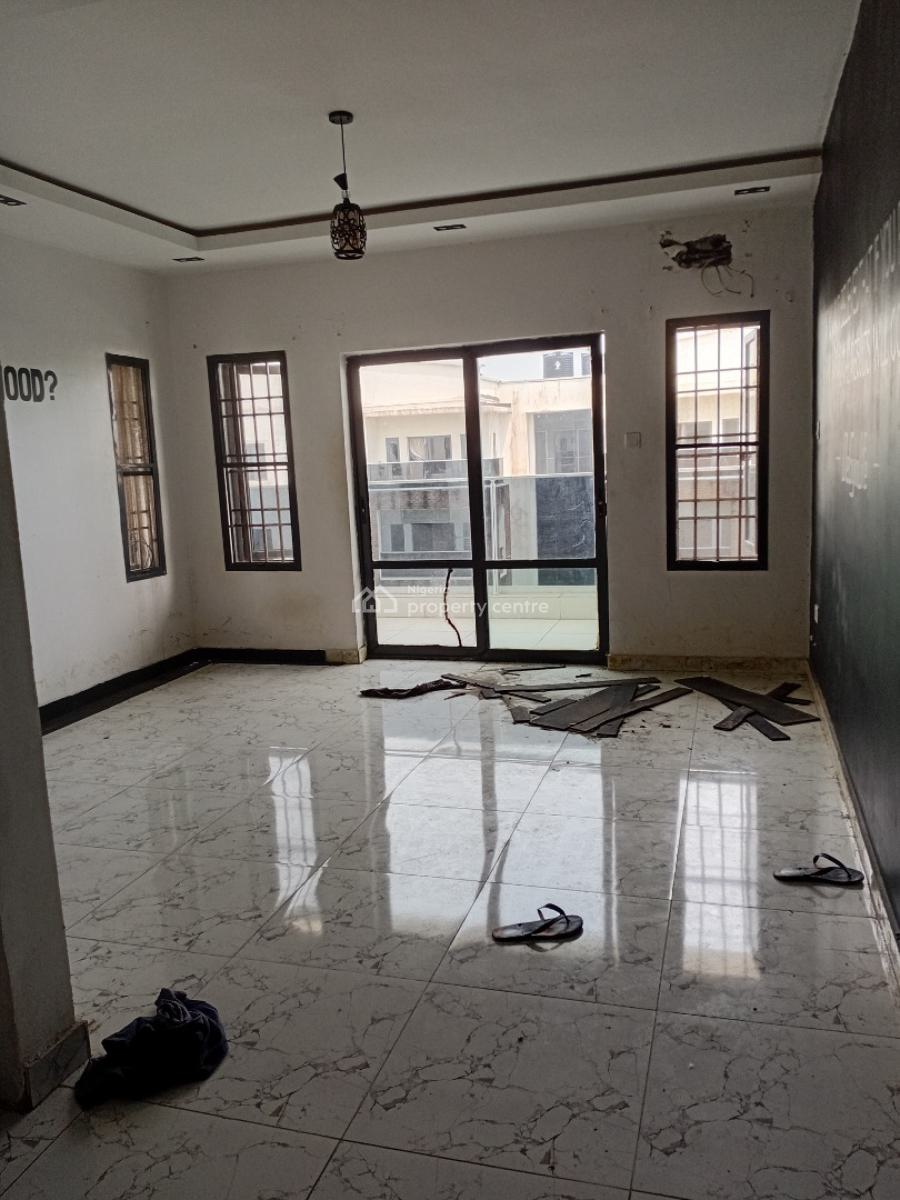 2_bedroom  Flat Apartment, Orchid Road, Lekki, Lagos, Flat / Apartment for Rent