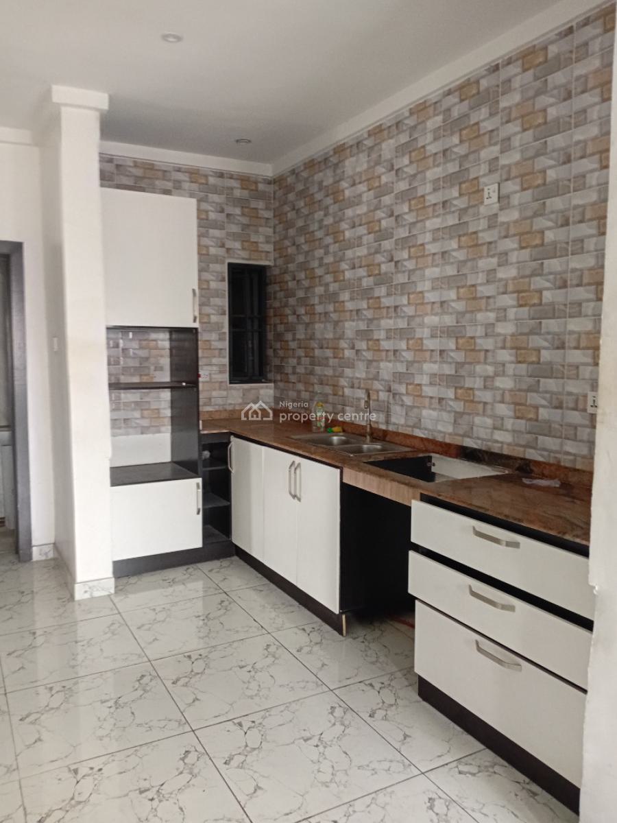 2_bedroom  Flat Apartment, Orchid Road, Lekki, Lagos, Flat / Apartment for Rent