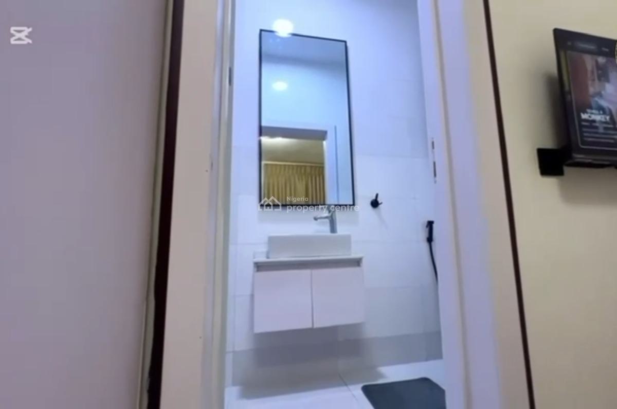 Fully Furnished 3 Bedrooms Penthouse Apartment with Boyz Quarter, Richmond Pearl Estate Off Freedom Way, Lekki Phase 1, Lekki, Lagos, Flat / Apartment for Sale