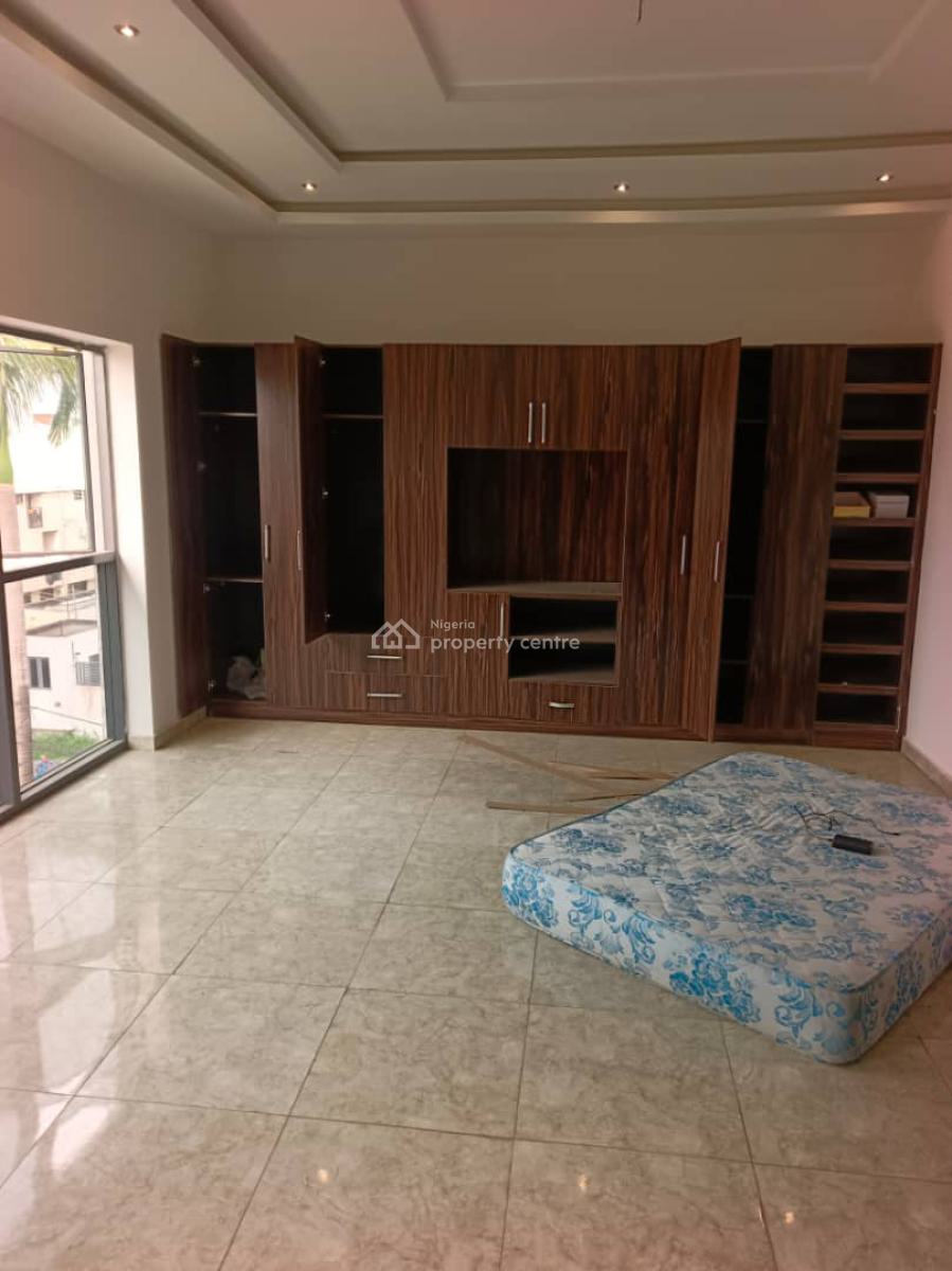 Specious Master Bedroom, Agungi, Lekki, Lagos, Self Contain (single Rooms) for Rent