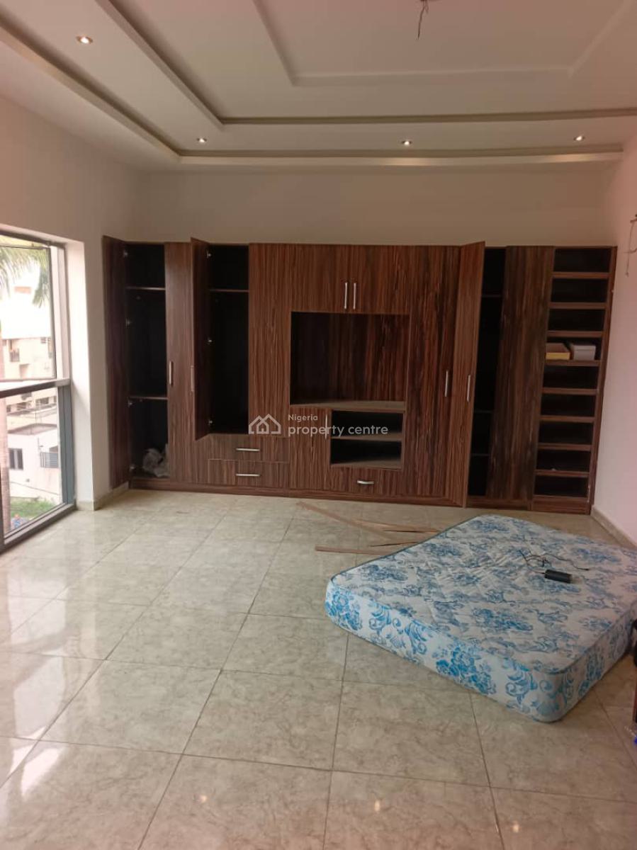 Specious Master Bedroom, Agungi, Lekki, Lagos, Self Contain (single Rooms) for Rent