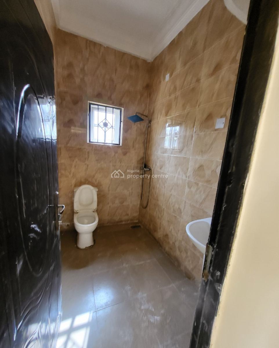 Luxurious Massive 2 Bedroom Flat, By American International School, Durumi, Abuja, Flat / Apartment for Rent