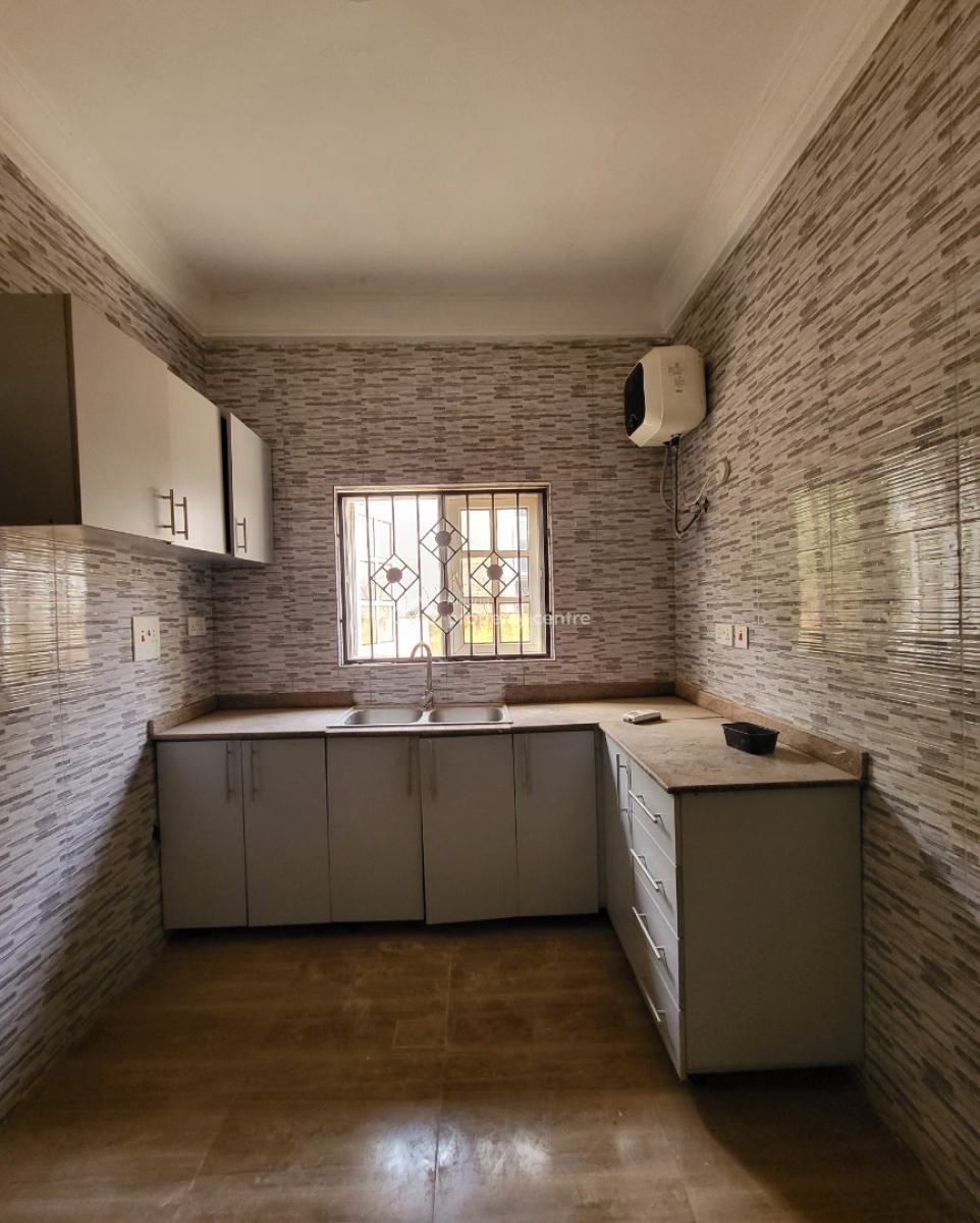 Luxurious Massive 2 Bedroom Flat, By American International School, Durumi, Abuja, Flat / Apartment for Rent