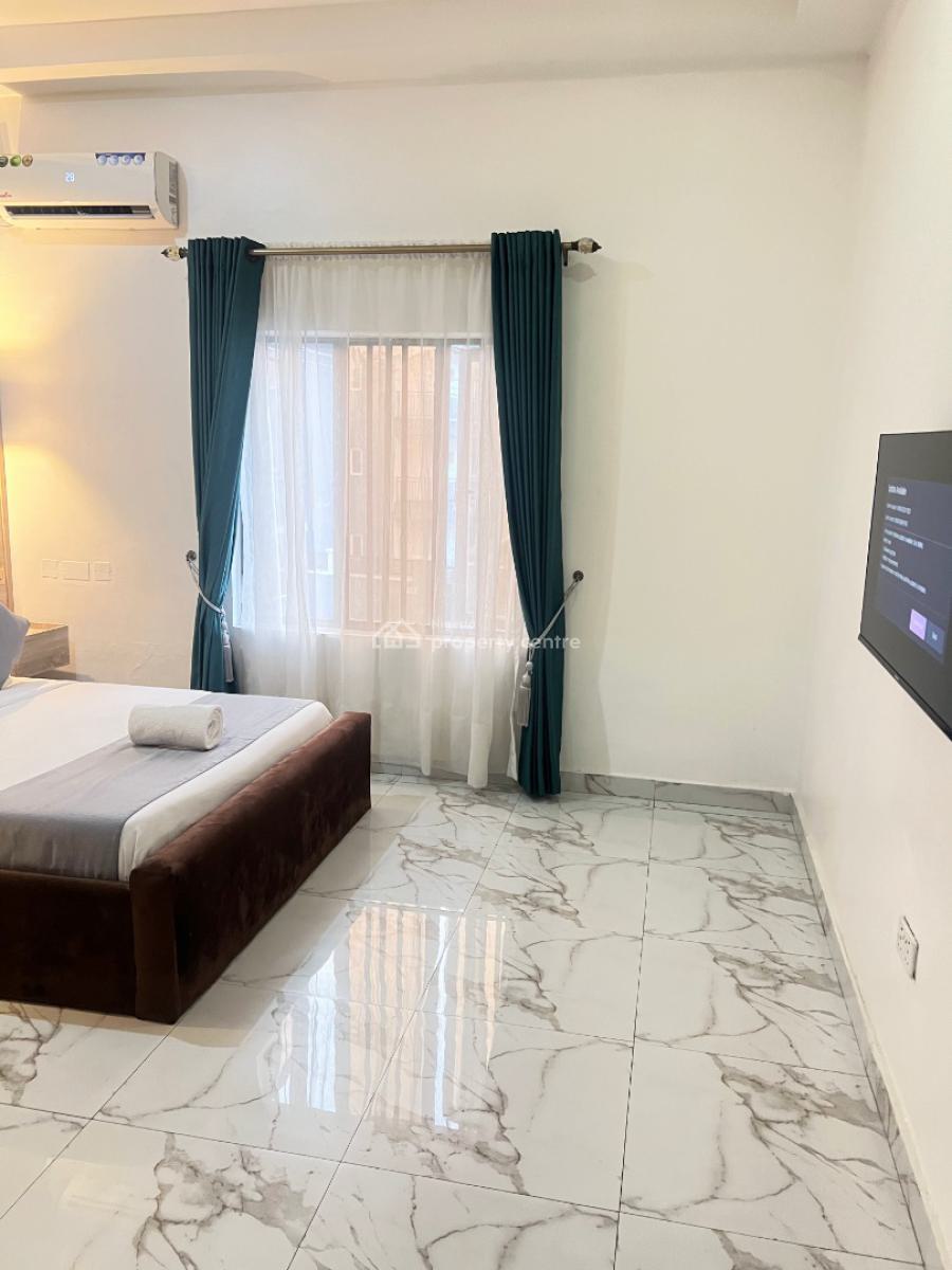 2 Bedroom Apartment, Freedom Way, Lekki Phase 1, Lekki, Lagos, Flat / Apartment Short Let