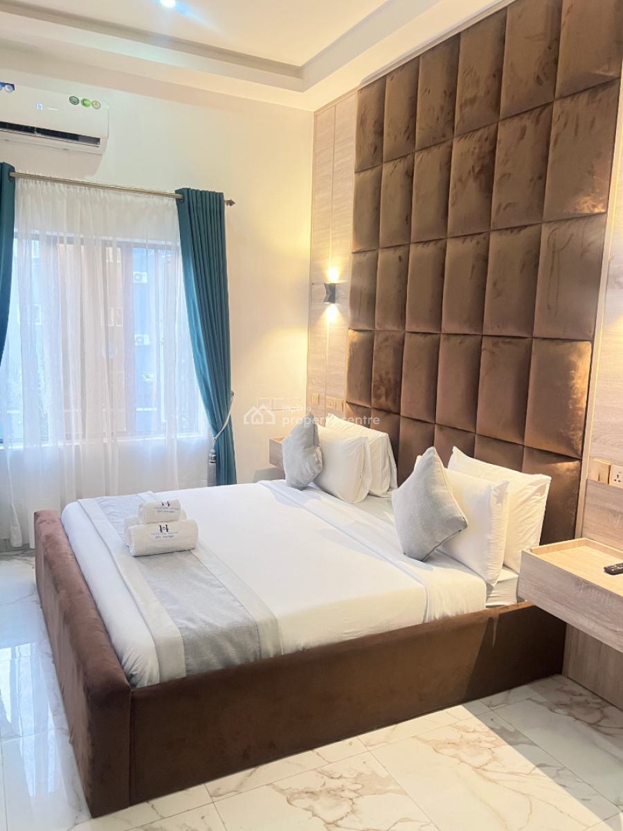 2 Bedroom Apartment, Freedom Way, Lekki Phase 1, Lekki, Lagos, Flat / Apartment Short Let