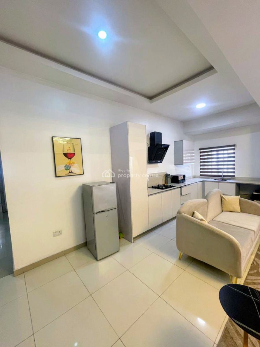 2 Bedroom Apartment, Freedom Way, Lekki Phase 1, Lekki, Lagos, Flat / Apartment Short Let