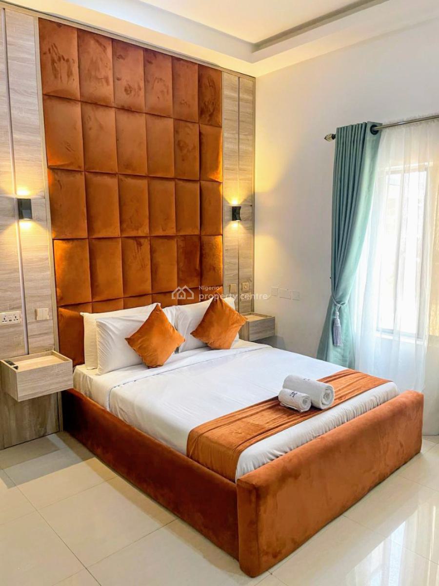 2 Bedroom Apartment, Freedom Way, Lekki Phase 1, Lekki, Lagos, Flat / Apartment Short Let