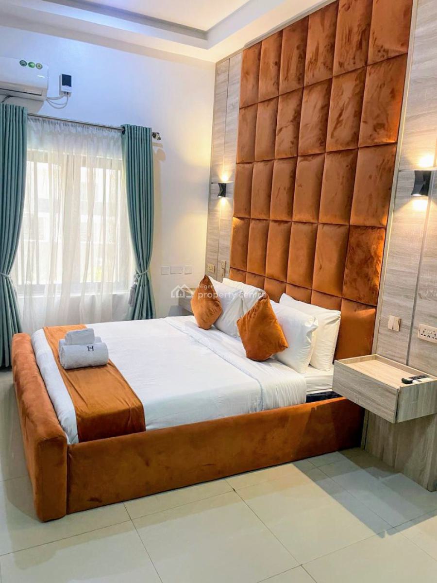 2 Bedroom Apartment, Freedom Way, Lekki Phase 1, Lekki, Lagos, Flat / Apartment Short Let