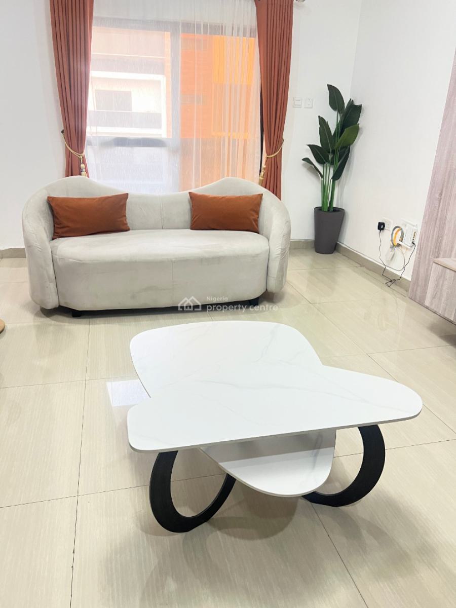 2 Bedroom Apartment, Freedom Way, Lekki Phase 1, Lekki, Lagos, Flat / Apartment Short Let