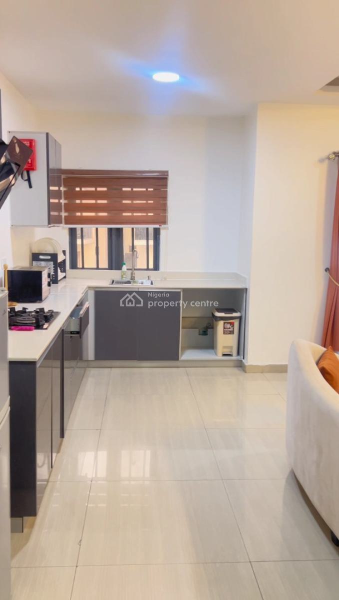 2 Bedroom Apartment, Freedom Way, Lekki Phase 1, Lekki, Lagos, Flat / Apartment Short Let