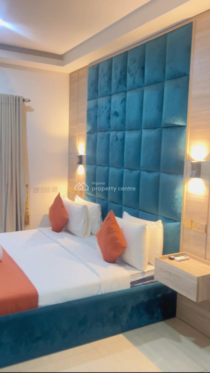 2 Bedroom Apartment, Freedom Way, Lekki Phase 1, Lekki, Lagos, Flat / Apartment Short Let