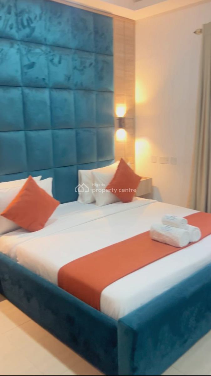 2 Bedroom Apartment, Freedom Way, Lekki Phase 1, Lekki, Lagos, Flat / Apartment Short Let