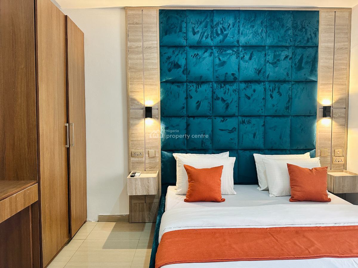 2 Bedroom Apartment, Freedom Way, Lekki Phase 1, Lekki, Lagos, Flat / Apartment Short Let