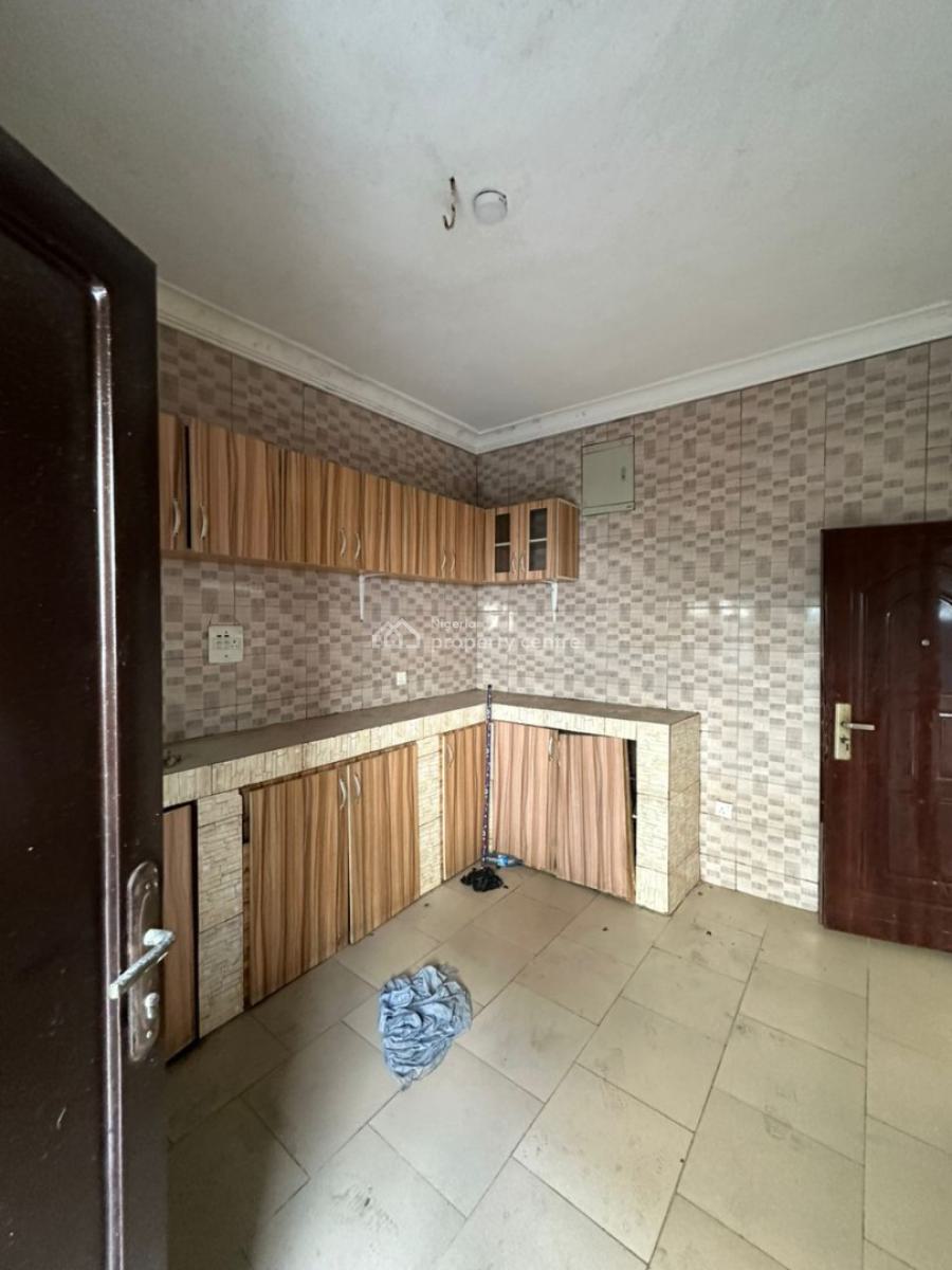 Very Spacious 3 Bedroom Apartment in a Serene Environment, Close Proximity to Coastal Road, Okun-ajah, Ajah, Lagos, Flat / Apartment for Rent