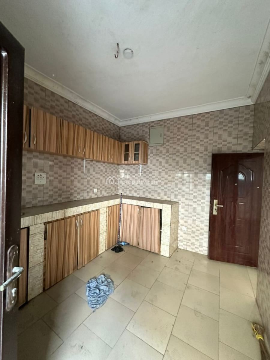 Very Spacious 3 Bedroom Apartment in a Serene Environment, Close Proximity to Coastal Road, Okun-ajah, Ajah, Lagos, Flat / Apartment for Rent