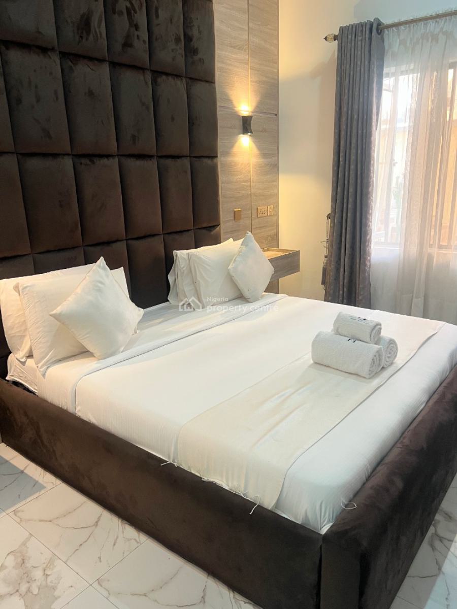 2 Bedroom Apartment, Freedom Way, Lekki Phase 1, Lekki, Lagos, Flat / Apartment Short Let