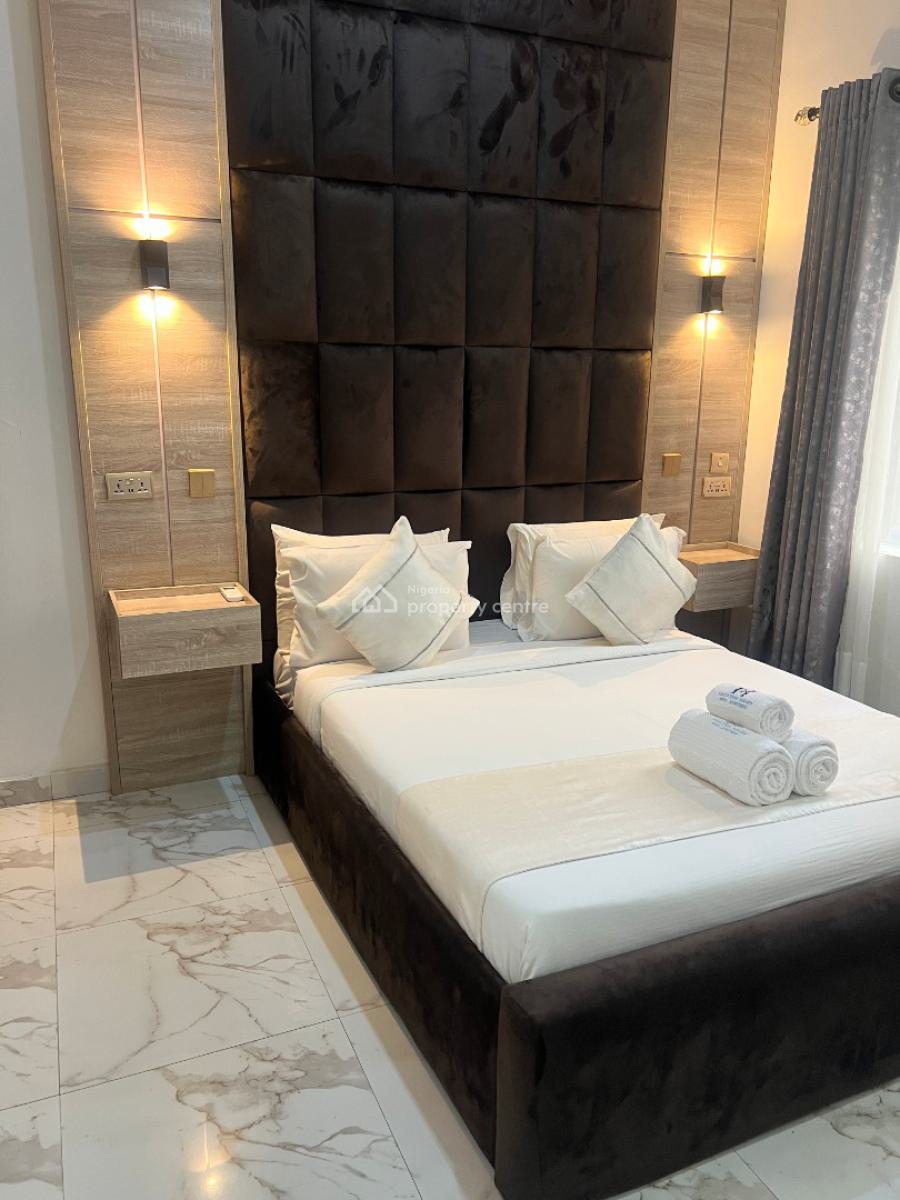 2 Bedroom Apartment, Freedom Way, Lekki Phase 1, Lekki, Lagos, Flat / Apartment Short Let