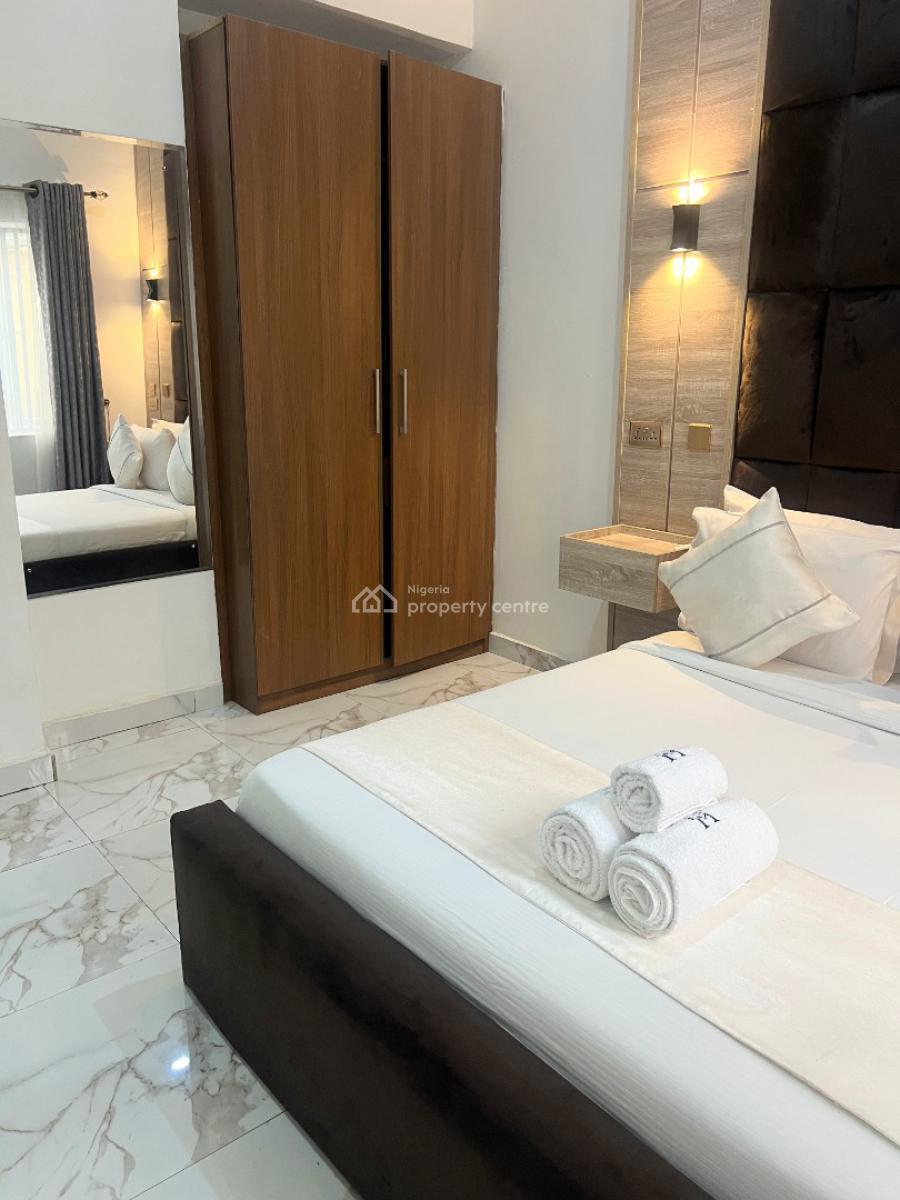 2 Bedroom Apartment, Freedom Way, Lekki Phase 1, Lekki, Lagos, Flat / Apartment Short Let
