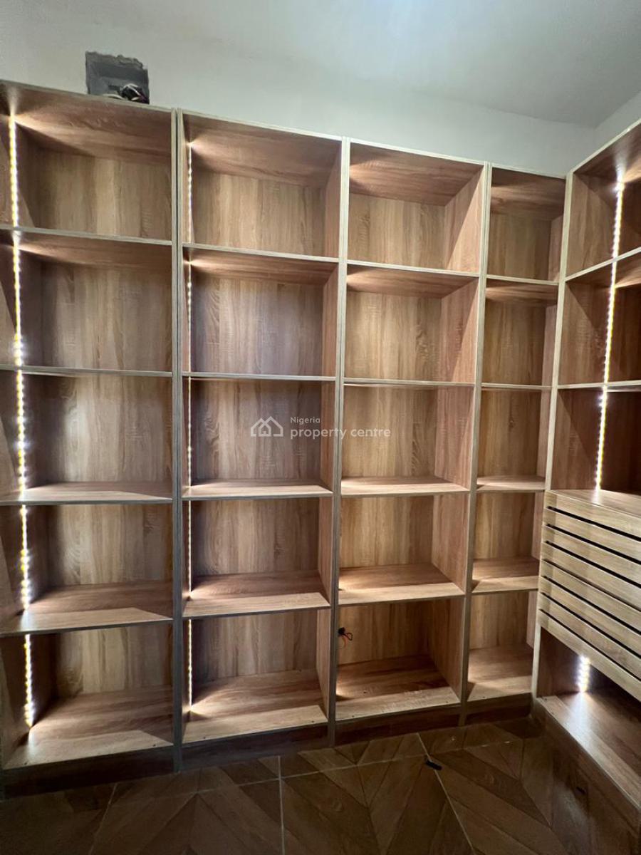 Semi-detached 4-bedroom Duplex with a Boys Quarters and Penthouse, Lekki Right, Lekki Phase 1, Lekki, Lagos, Semi-detached Duplex for Sale