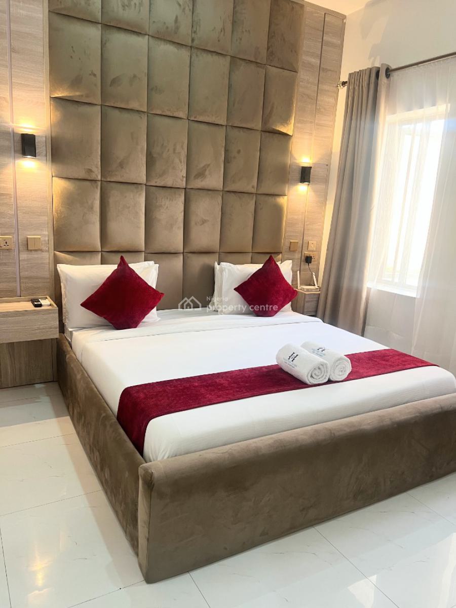 Vacation Ruby 2 Bedroom Apartment, Freedom Way, Lekki Phase 1, Lekki, Lagos, Flat / Apartment Short Let