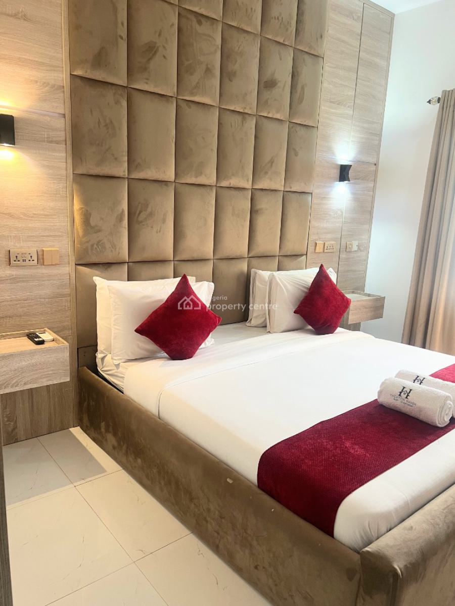 Vacation Ruby 2 Bedroom Apartment, Freedom Way, Lekki Phase 1, Lekki, Lagos, Flat / Apartment Short Let