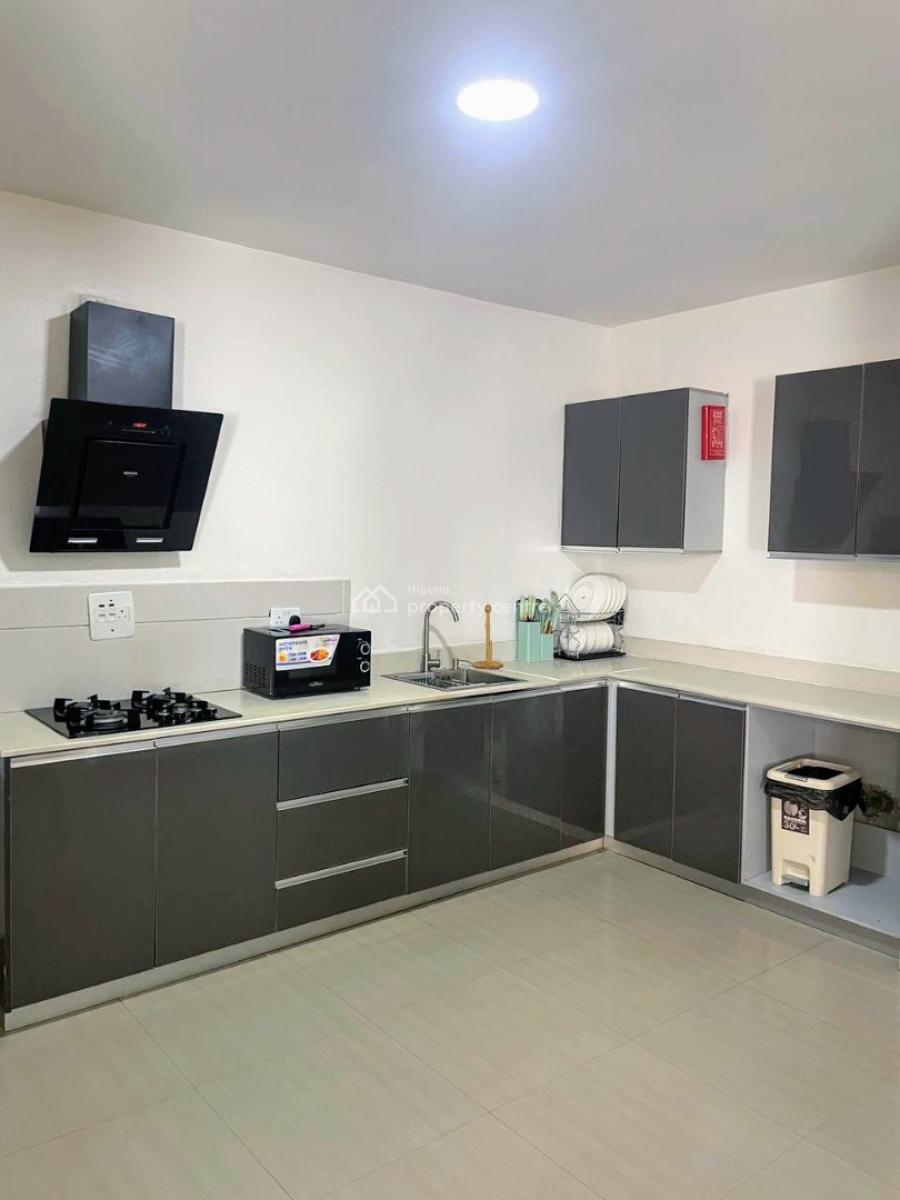 2 Bedroom Apartment, Freedom Way, Lekki Phase 1, Lekki, Lagos, Flat / Apartment Short Let