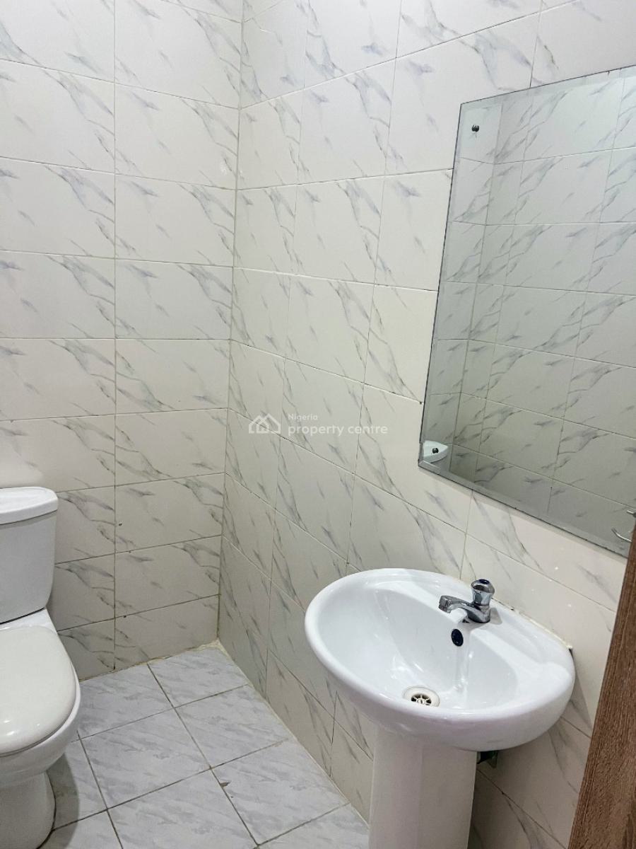 2 Bedroom Apartment, Freedom Way, Lekki Phase 1, Lekki, Lagos, Flat / Apartment Short Let