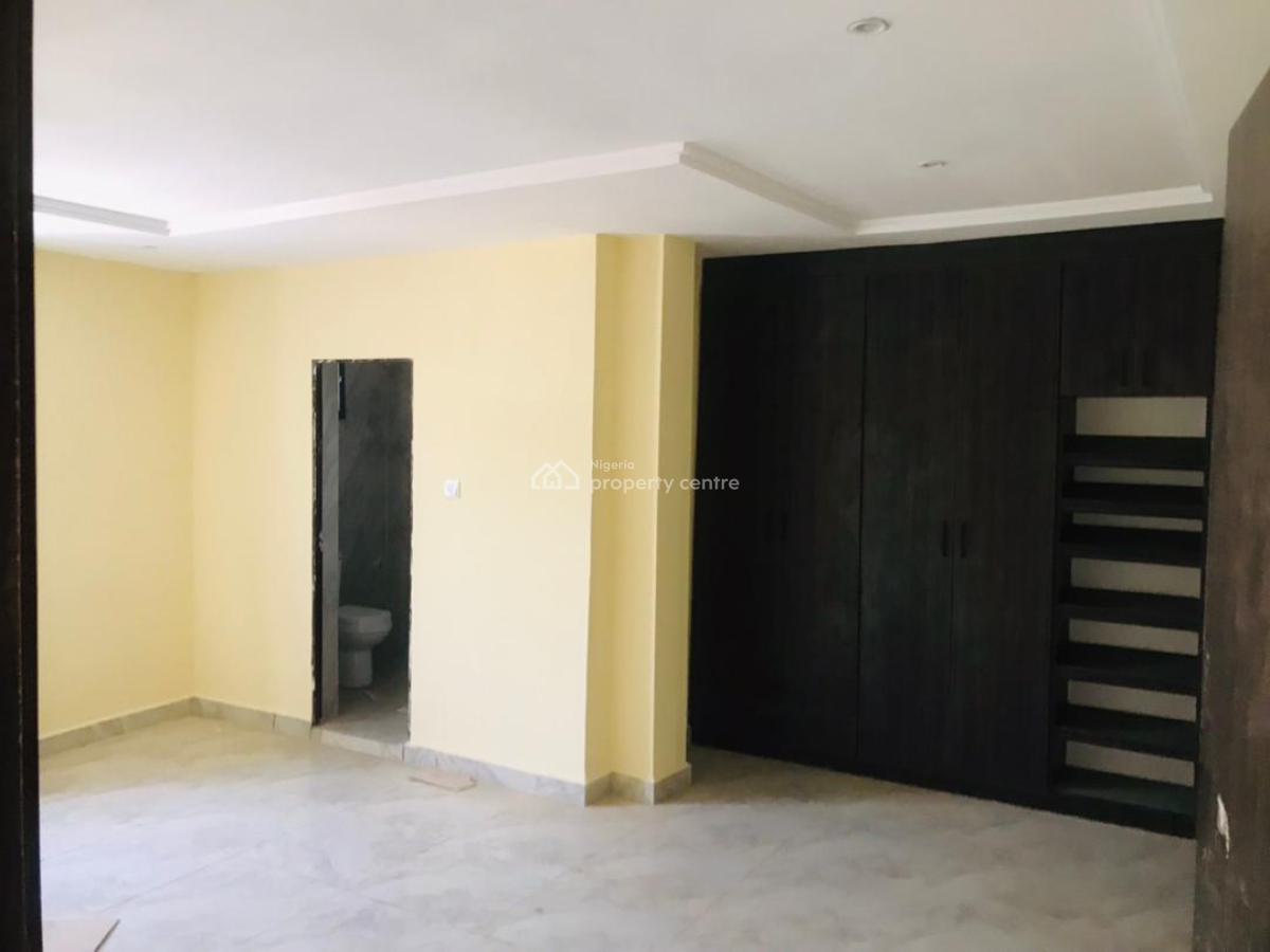 Tastefully Finished & Spacious 2 Bedrooms Flat, Off 1st Avenue, Gwarinpa, Abuja, Flat / Apartment for Rent