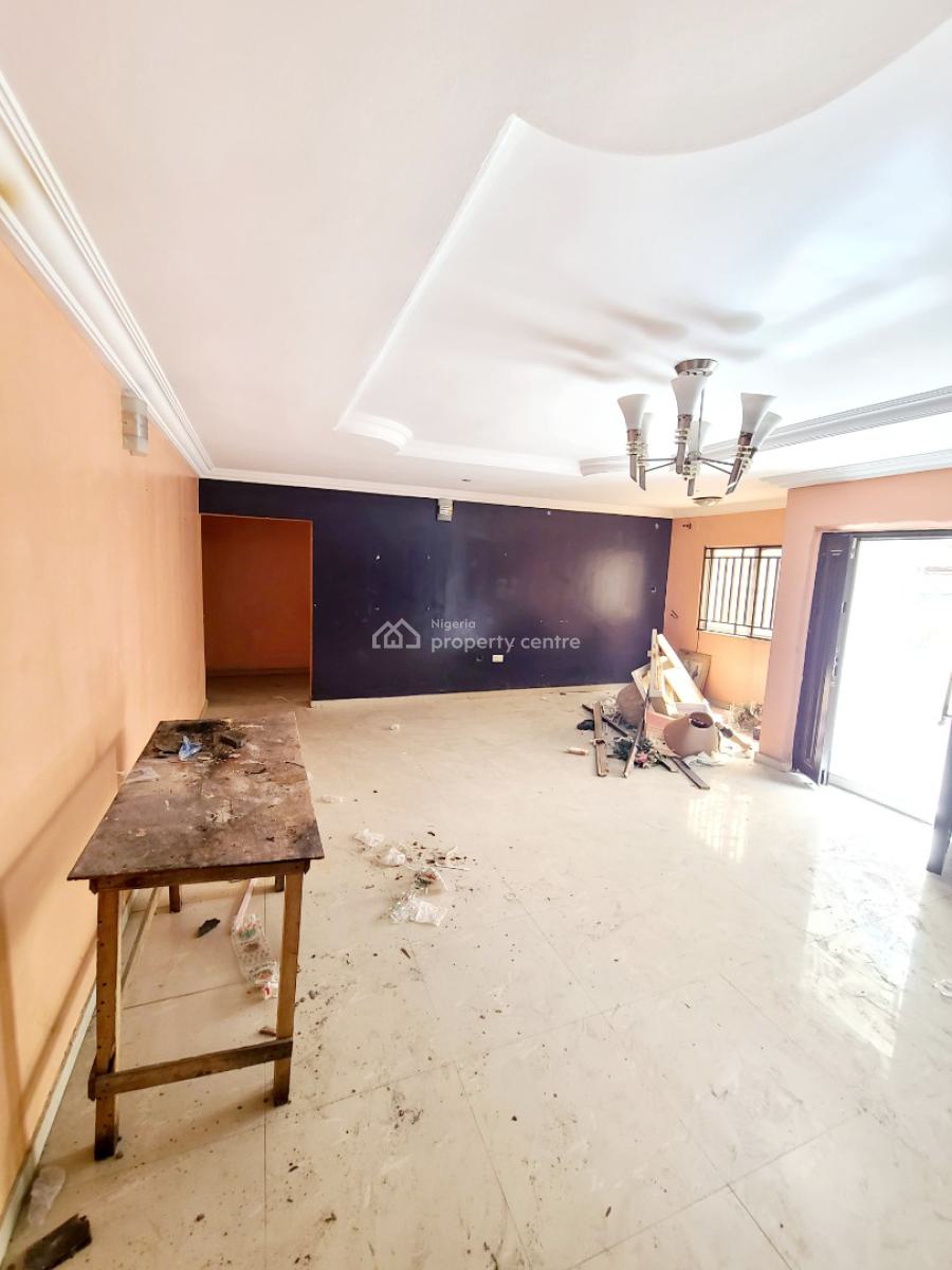 Spacious 3 Bedroom Flat, Ilasan, Lekki, Lagos, Flat / Apartment for Rent