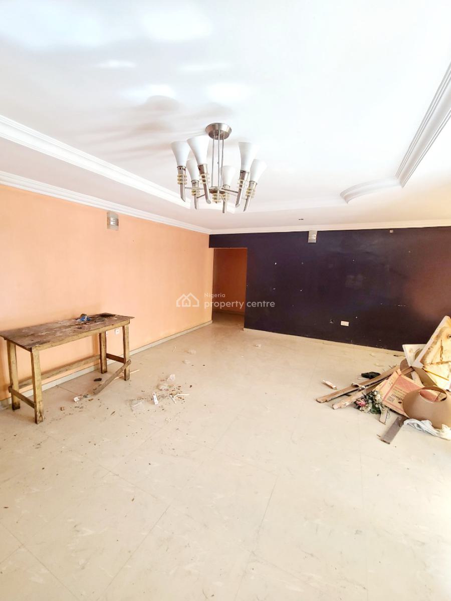 Spacious 3 Bedroom Flat, Ilasan, Lekki, Lagos, Flat / Apartment for Rent