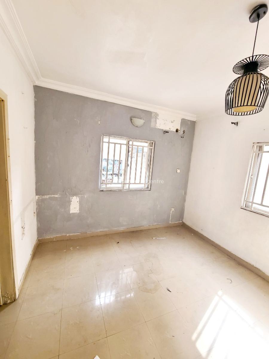 Spacious 3 Bedroom Flat, Ilasan, Lekki, Lagos, Flat / Apartment for Rent