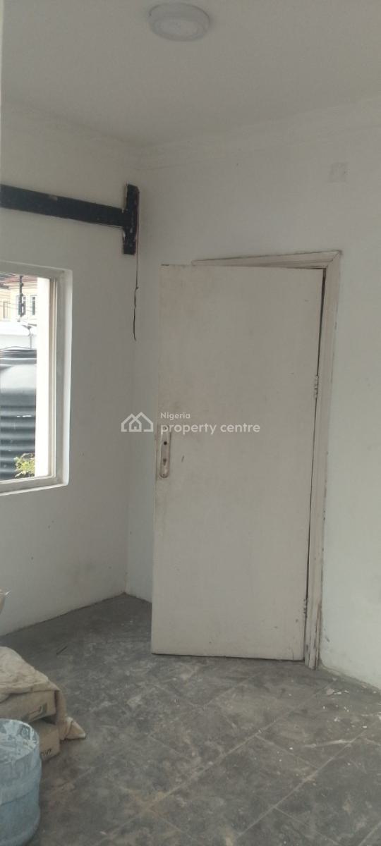 a Spacious Room Bq, Chevron Drive, Carlton Gate Estate, Megamound, Lekki, Lagos, Self Contain (single Rooms) for Rent