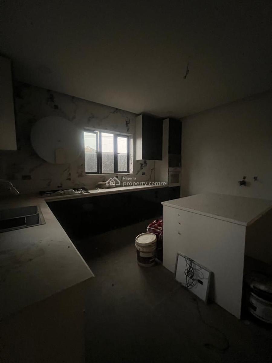 Exclusive 6 Bedroom Semi Detached Duplex with Bq, Lekki Phase 1, Lekki, Lagos, Semi-detached Duplex for Sale