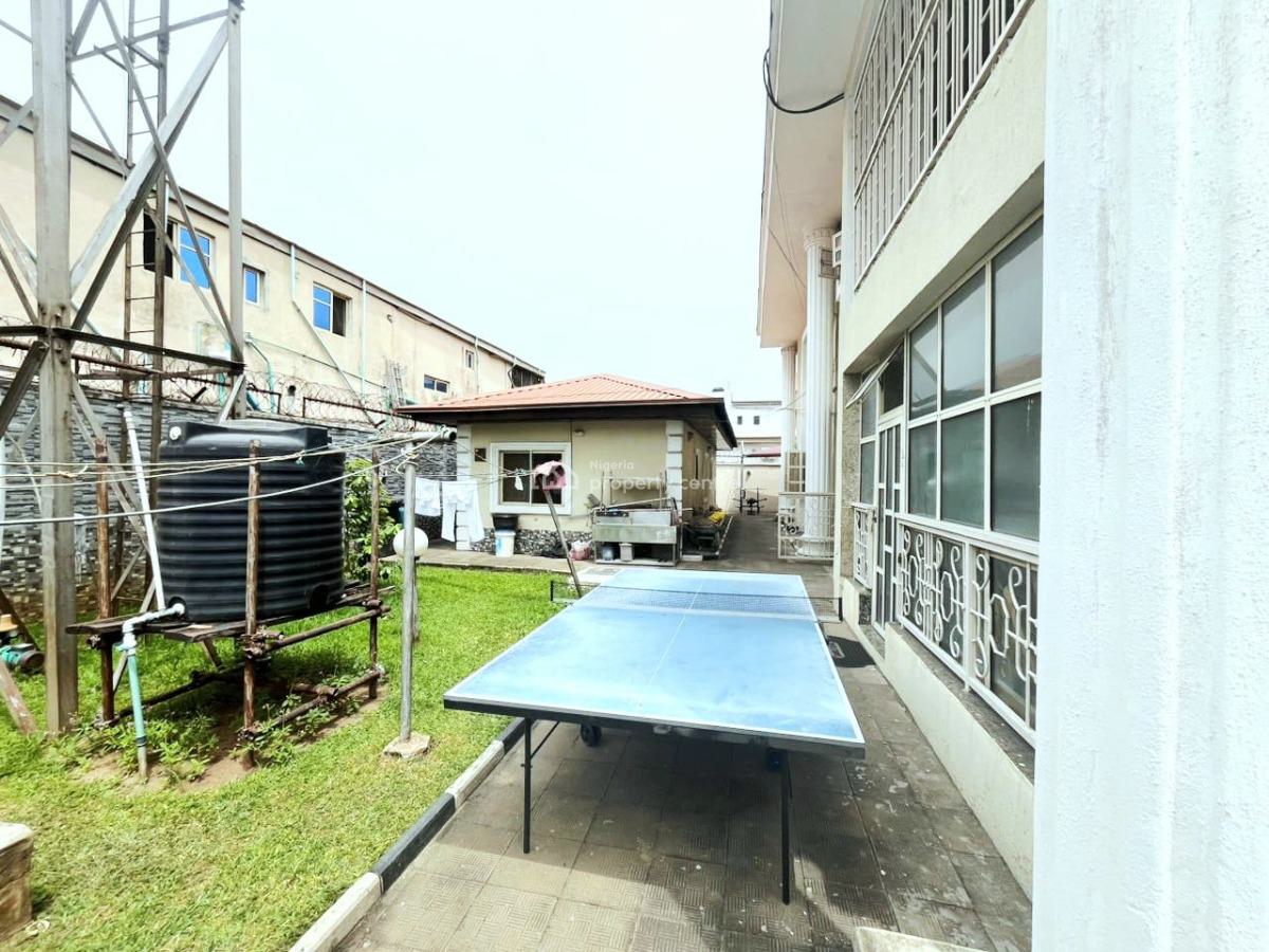 a Stand Alone Commercial 5 Bedroom House, Lekki Phase 1, Lekki, Lagos, Office Space for Rent