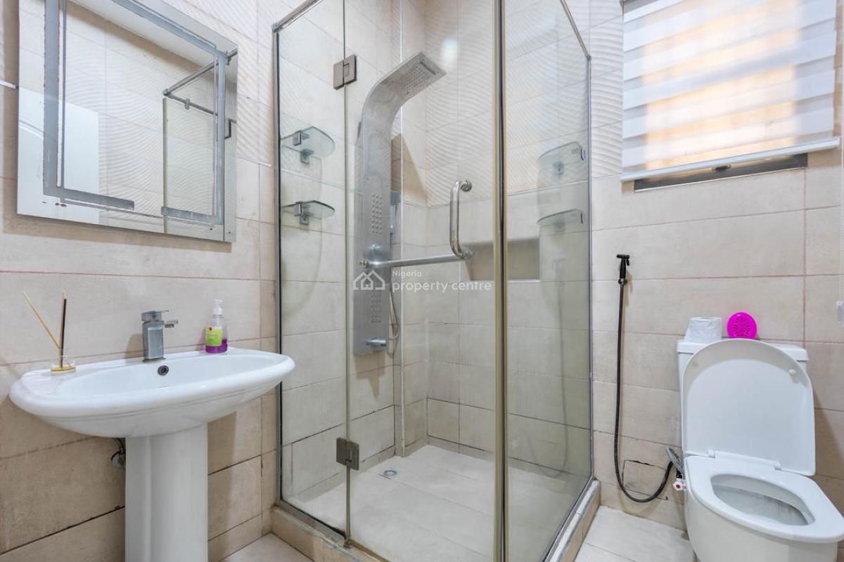 Luxurious 4 Bedroom Apartment, Lekki Phase 1, Lekki, Lagos, Flat / Apartment Short Let