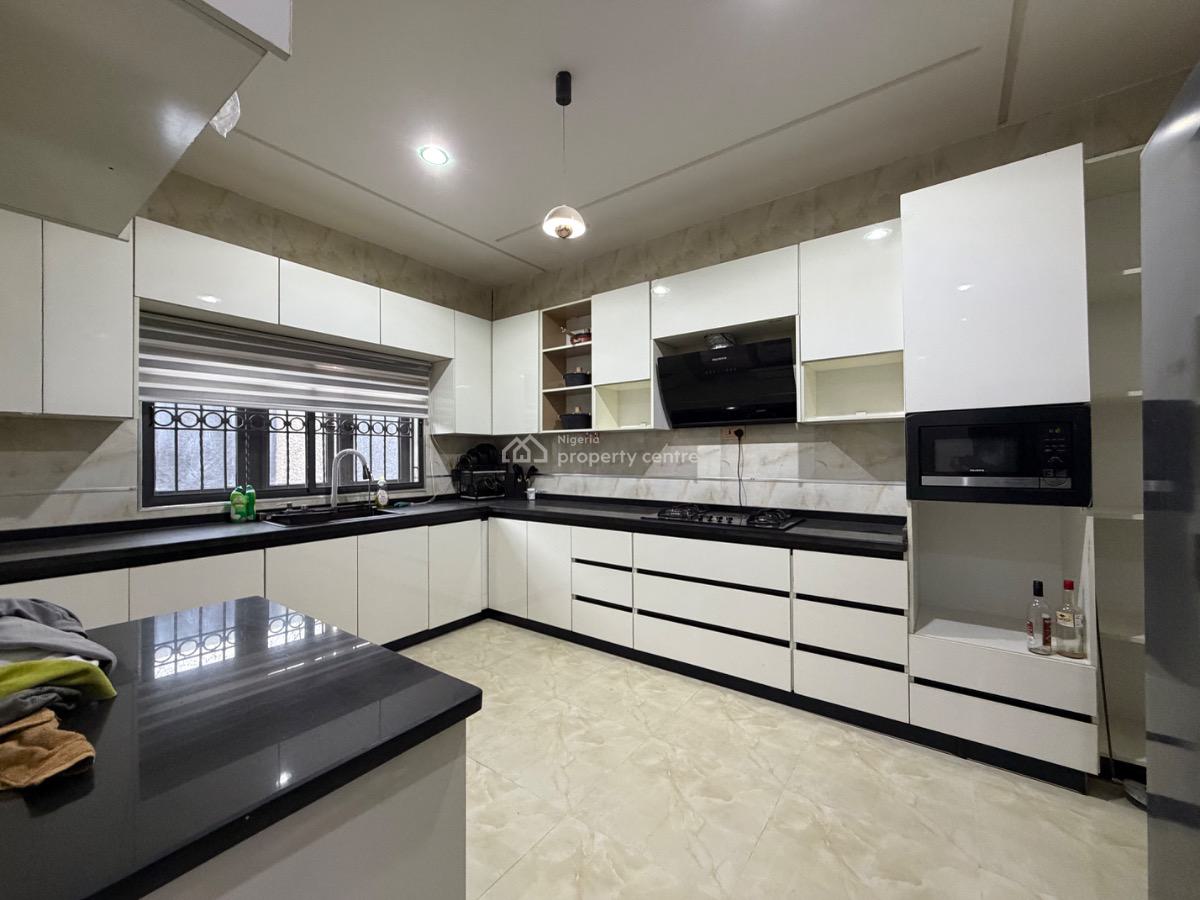 Luxury 4 Bedroom Terrace with a Bq, Gilmore, Jahi, Abuja, Terraced Duplex for Rent