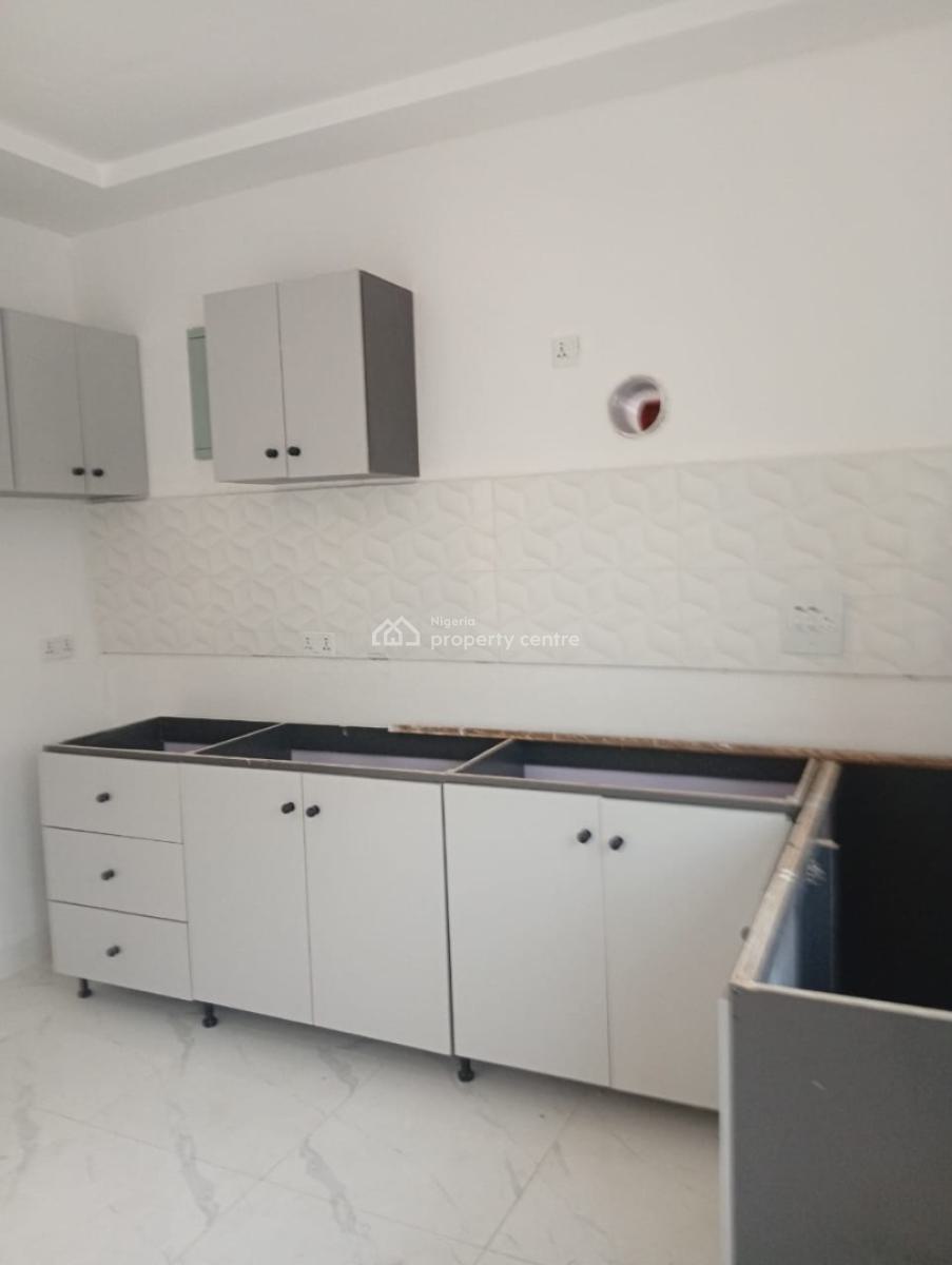 Pay and Pack in Self Compound 3 Units of 2 Bedroom Flat, Palace Road, Oniru, Victoria Island (vi), Lagos, Flat / Apartment for Rent