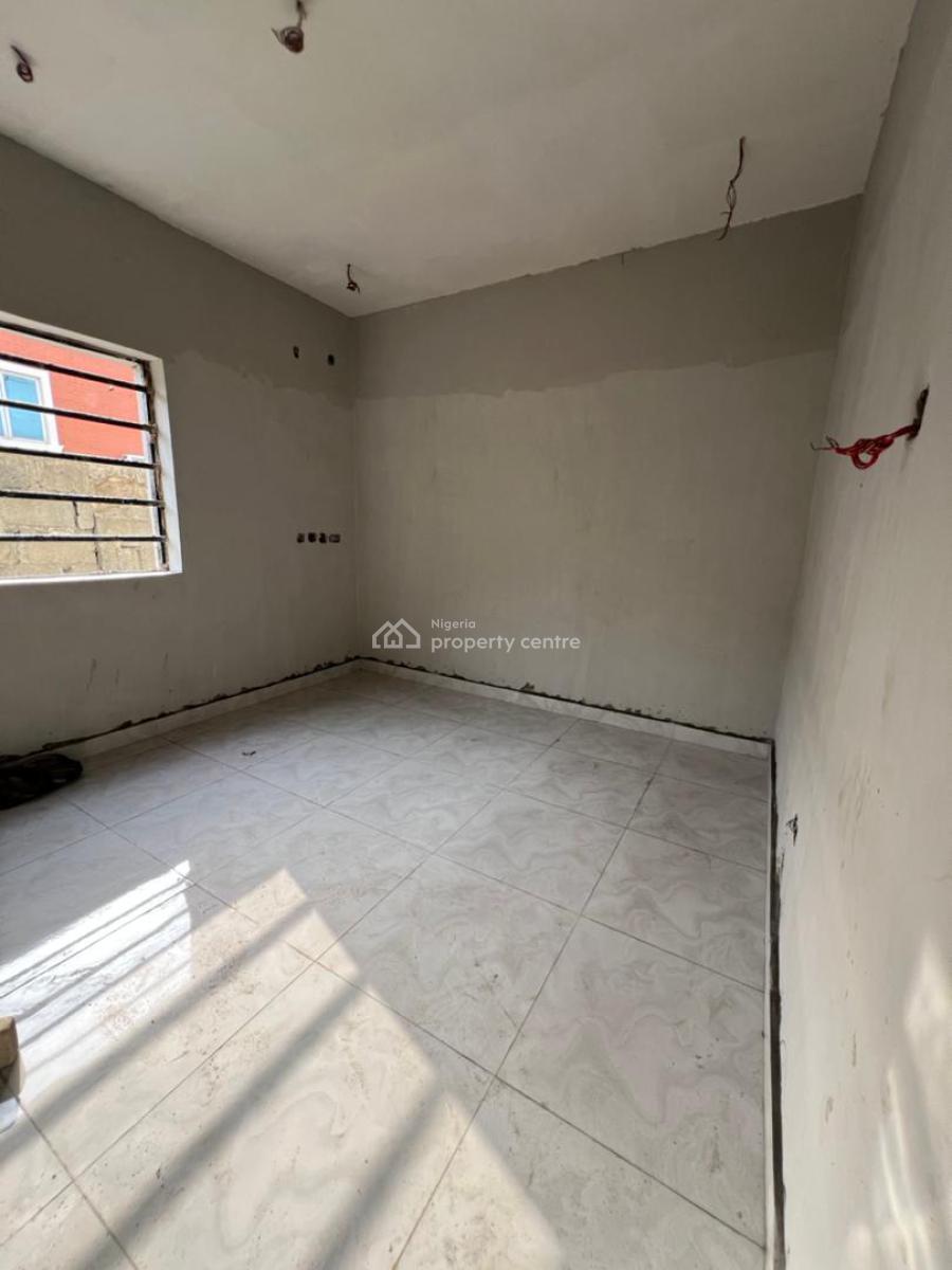 Exquisitely Designed 2 Bedroom Terrace Duplex, Obanikoro, Shomolu, Lagos, Terraced Duplex for Sale