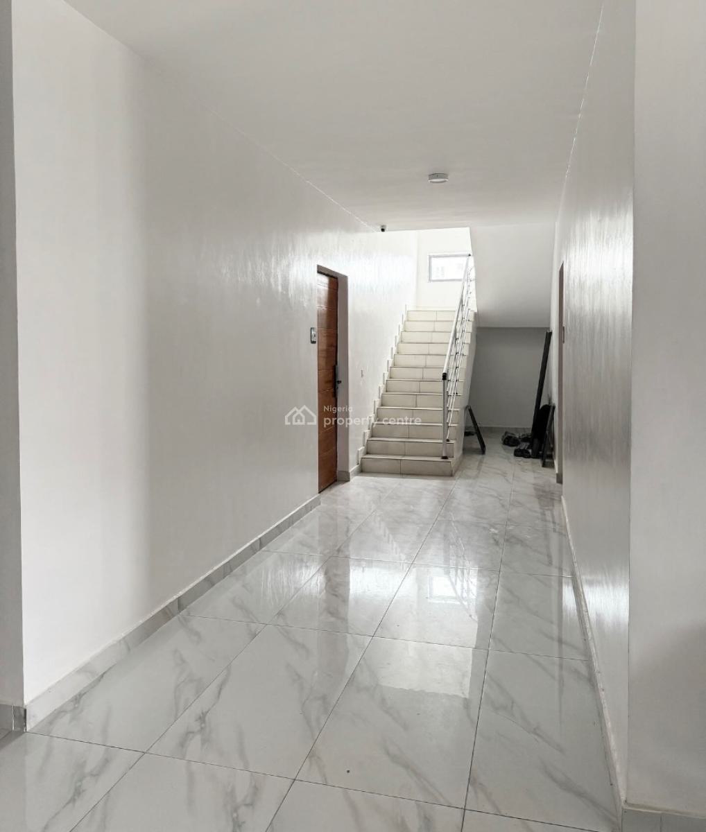 Lovely 2 Bedroom Apartment, Oniru, Victoria Island (vi), Lagos, Block of Flats for Sale