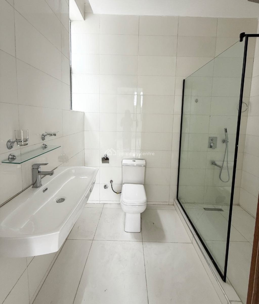 Lovely 2 Bedroom Apartment, Oniru, Victoria Island (vi), Lagos, Block of Flats for Sale