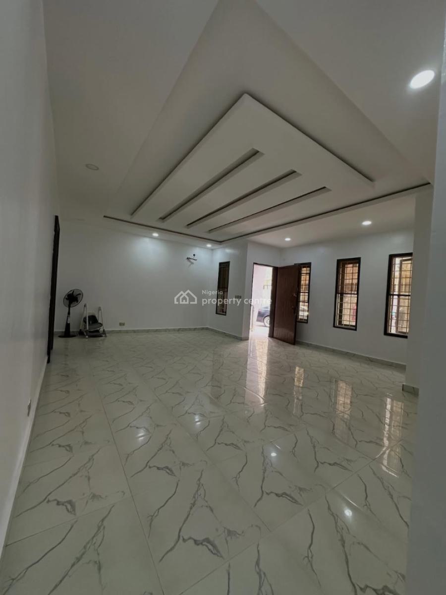 Clean  3 Bedroom Apartment, Jahi, Abuja, Block of Flats for Sale