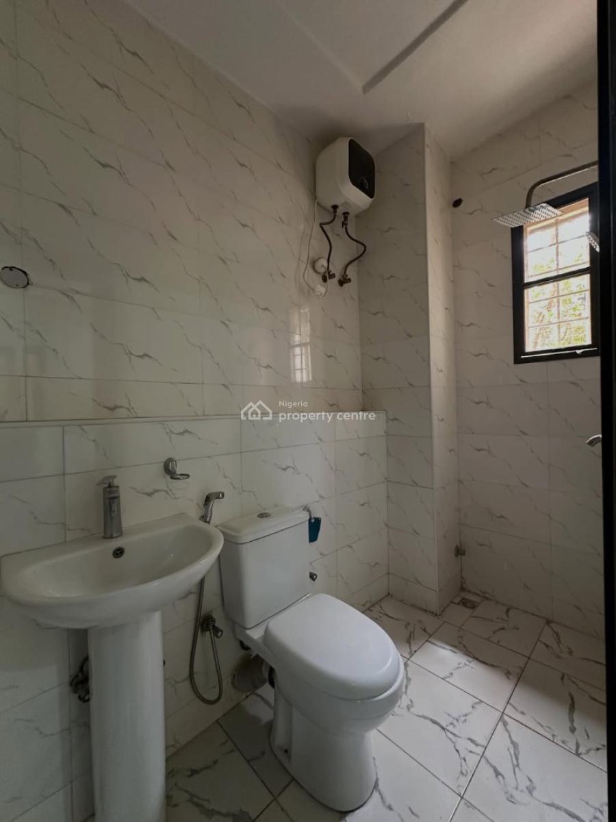 Clean  3 Bedroom Apartment, Jahi, Abuja, Block of Flats for Sale